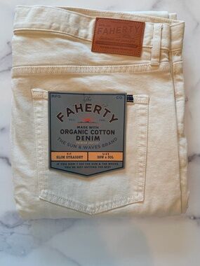 Faherty Men’s Slim Straight Jeans — Off-White/Cream